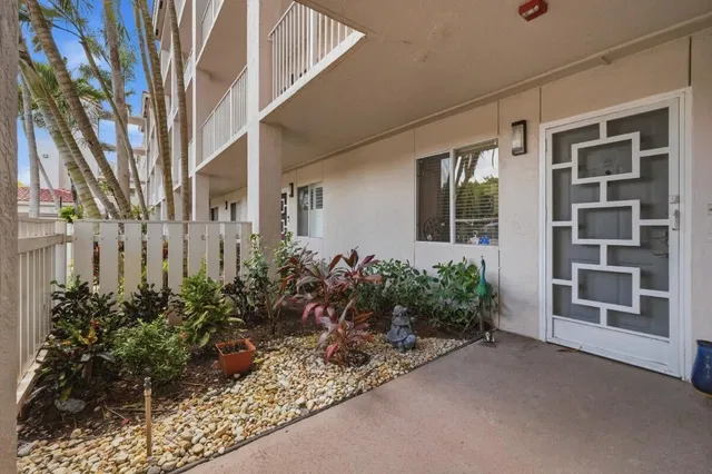 Unit 108 photo 6