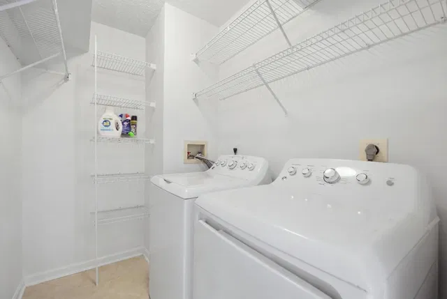 Unit 108 photo 31