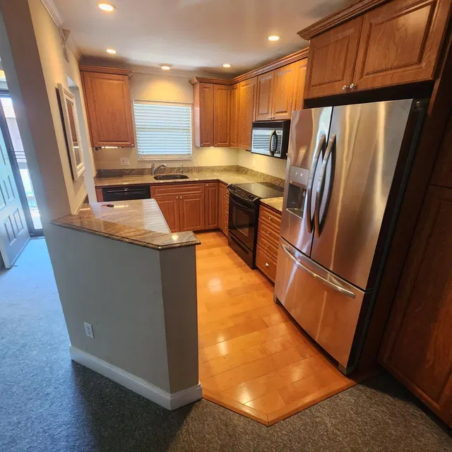 Unit 206 photo 11