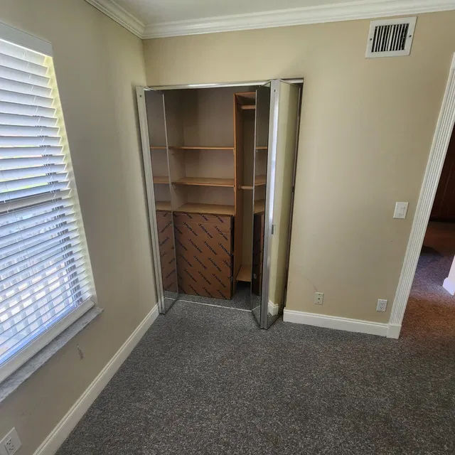 Unit 206 photo 14