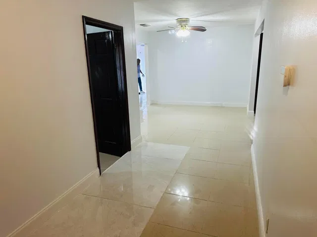 Residence photo 2