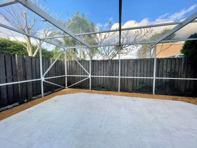 Residence photo 4