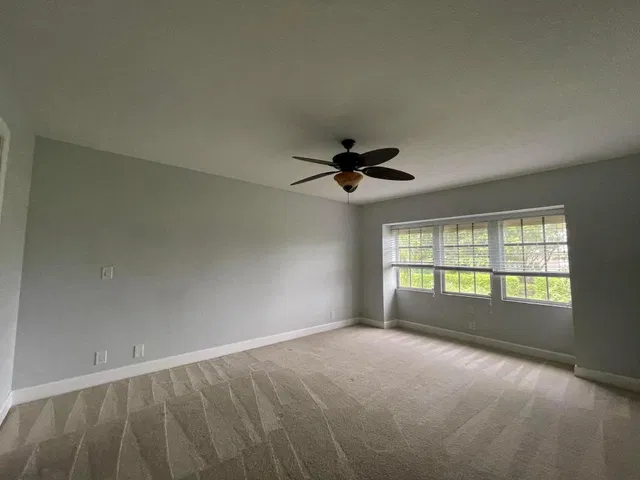Residence photo 16