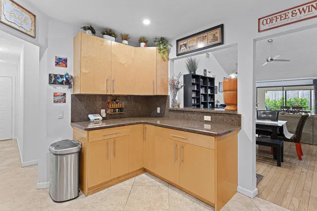 Unit 2757 photo 4