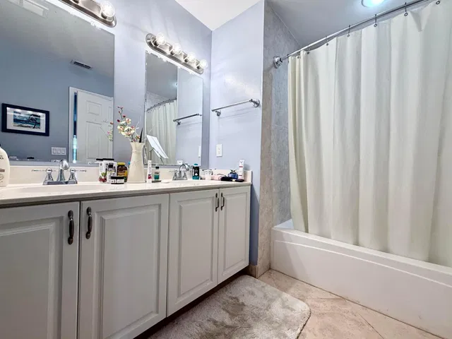 Residence photo 9