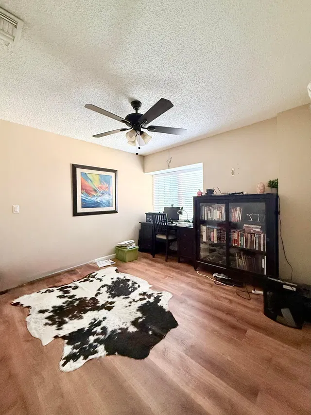 Residence photo 10