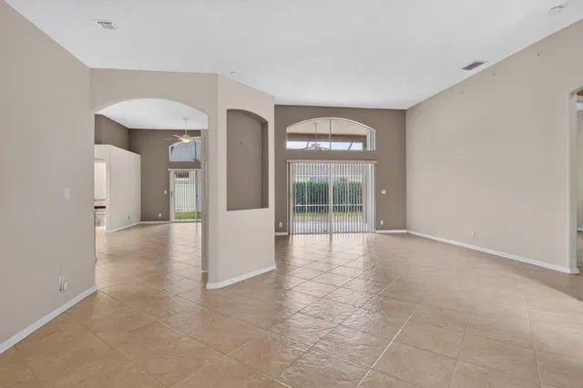 Residence photo 4