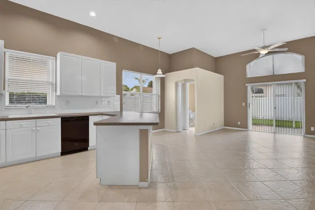 Residence photo 8