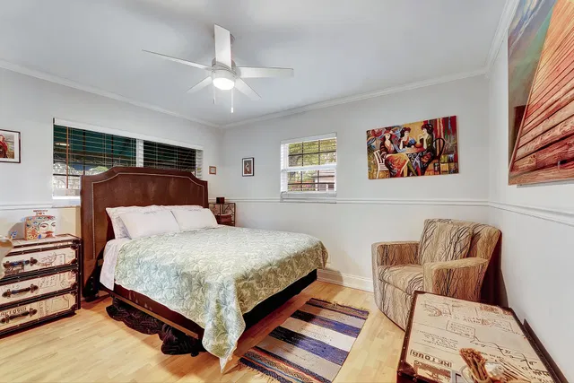 Residence photo 17