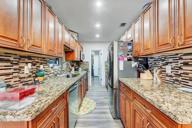 Residence photo 25