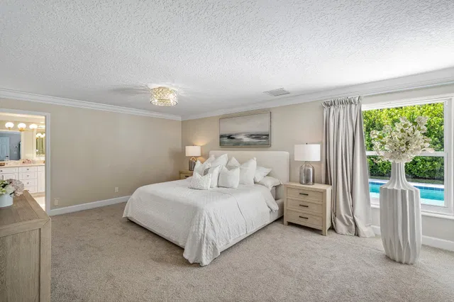 Residence photo 26