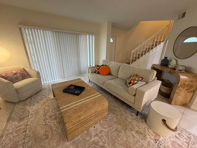 Residence photo 14