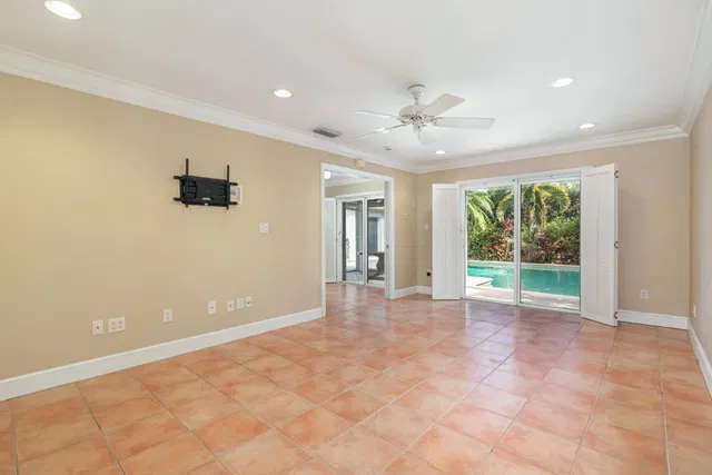 North End Palm Beach Residence photo 7