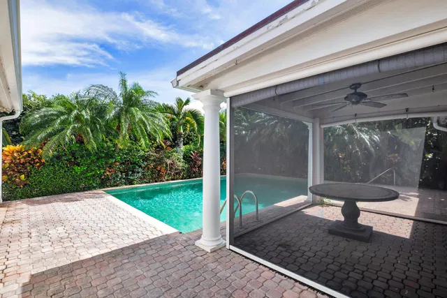 North End Palm Beach Residence photo 22
