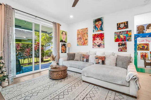  Residence photo 9