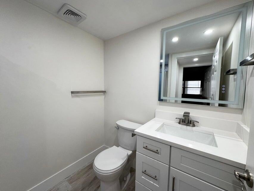 Unit C photo 9