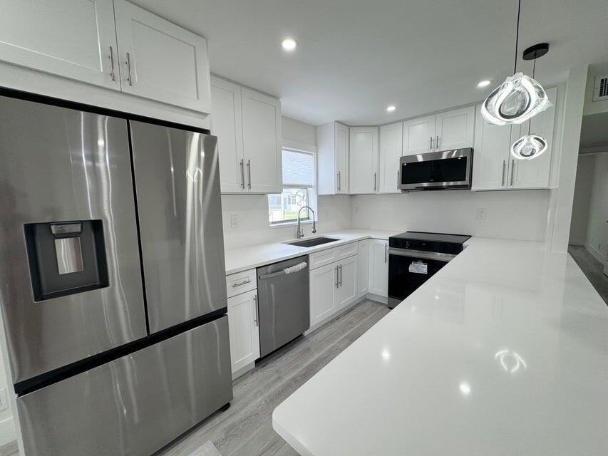 Unit C photo 18