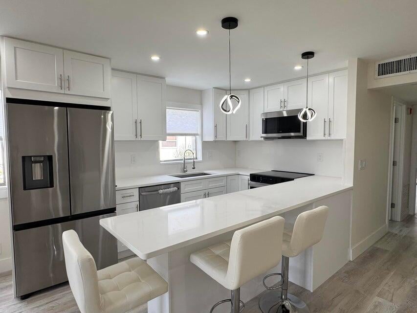 Unit C photo 20