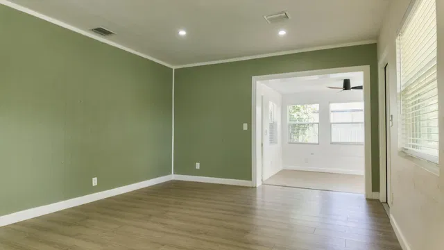 Residence photo 2