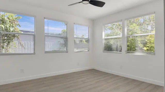 Residence photo 5