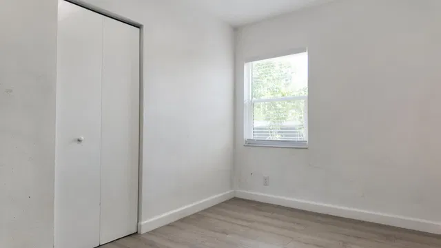 Residence photo 8