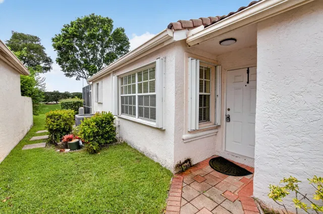 Residence photo 2