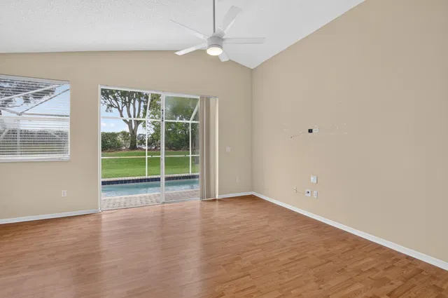Residence photo 9