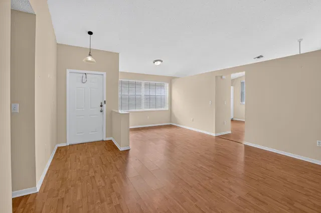Residence photo 11