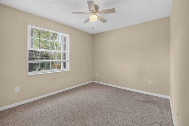 Residence photo 21