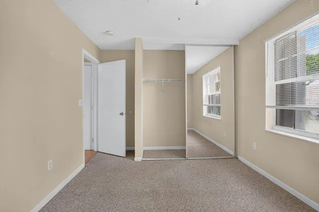 Residence photo 22