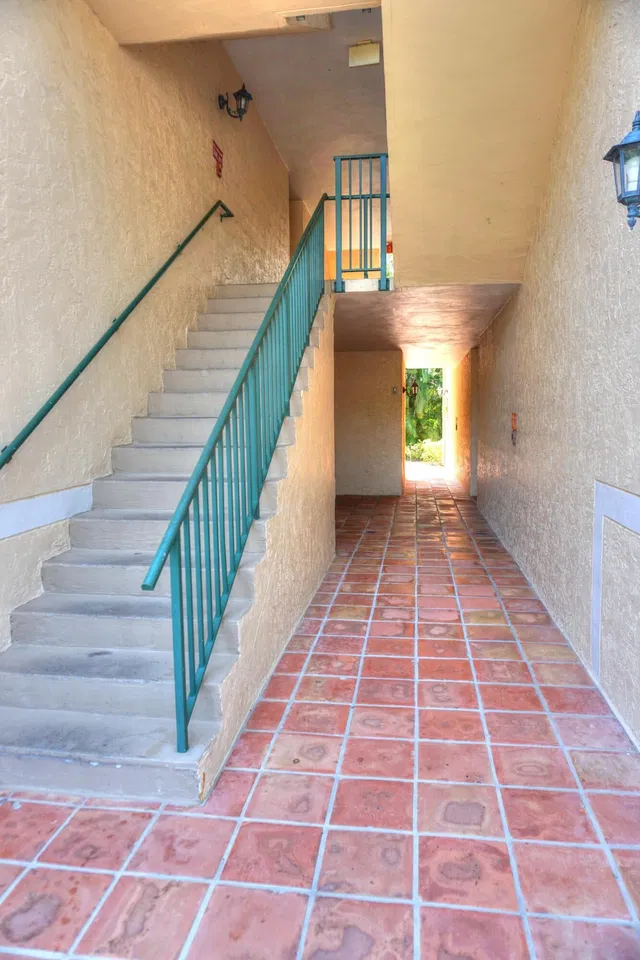 Unit 103 photo 3