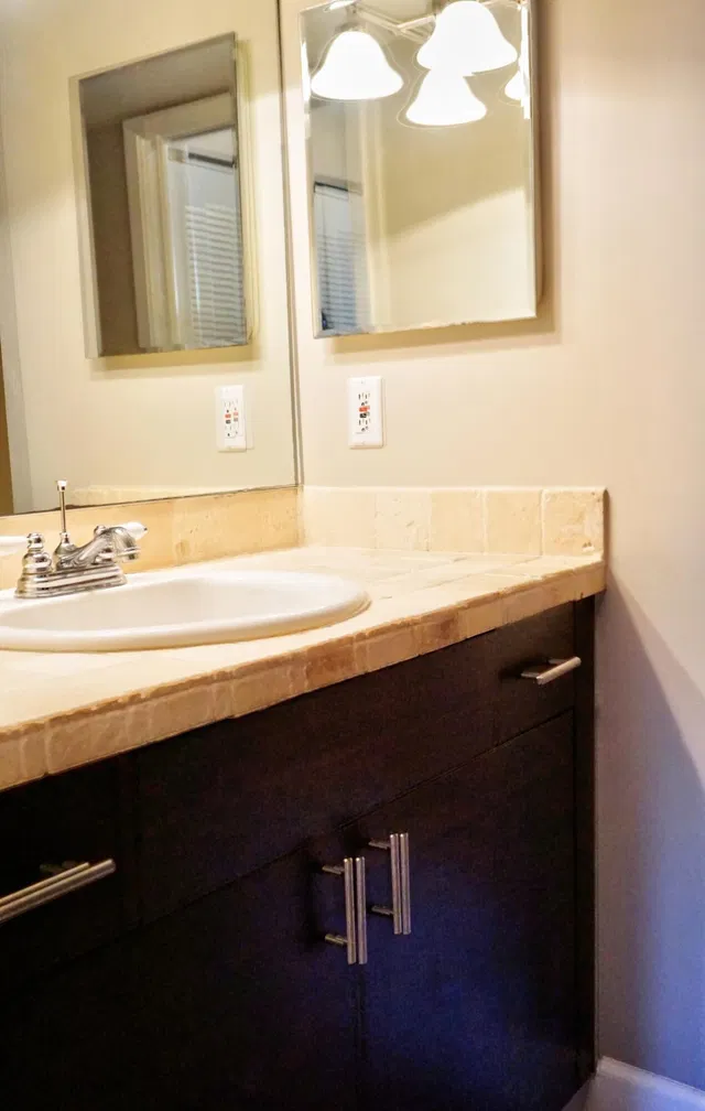 Unit 103 photo 24