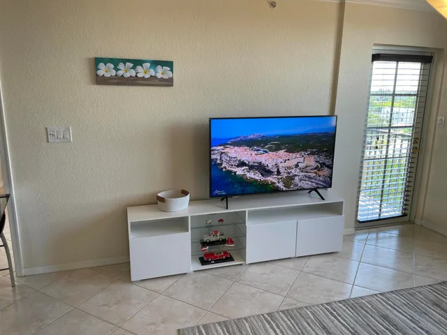 Flagler Pointe Unit 818 photo 7