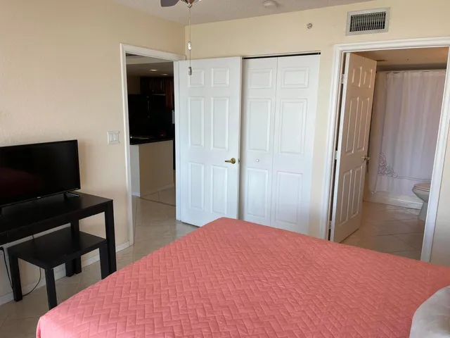 Flagler Pointe Unit 818 photo 8