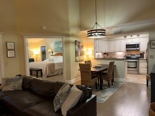  Residence photo 8