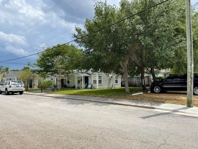 Residence photo 9