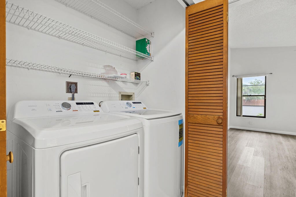  Residence photo 24