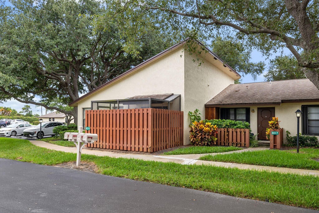  Residence photo 30