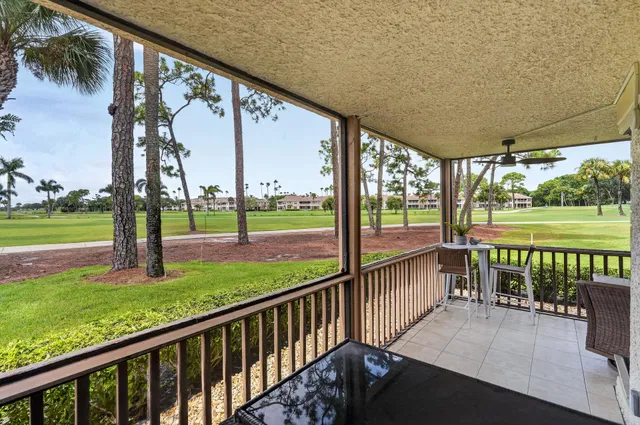PGA National Palm Beach Gardens Residence photo 27