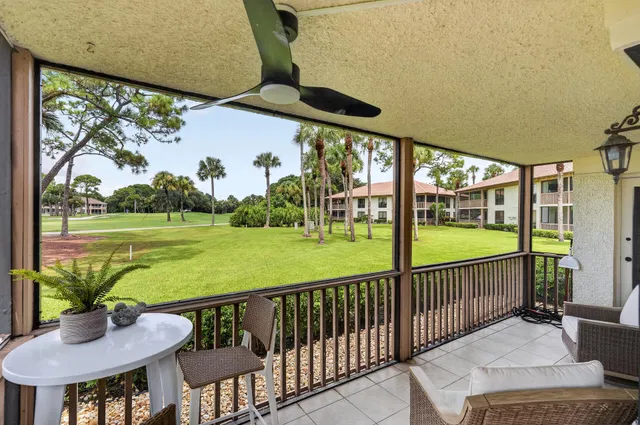 PGA National Palm Beach Gardens Residence photo 29