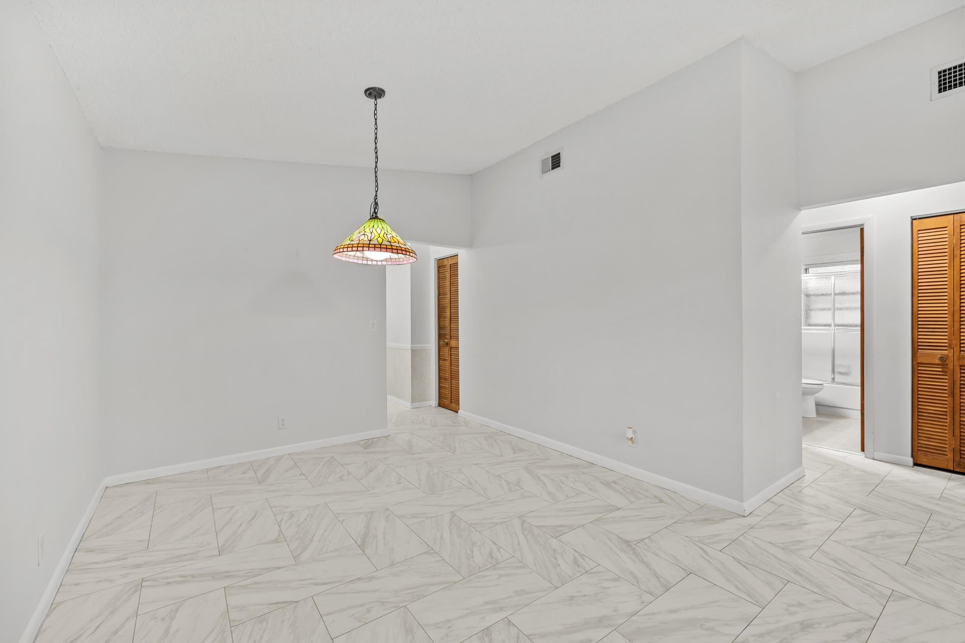  Residence photo 15
