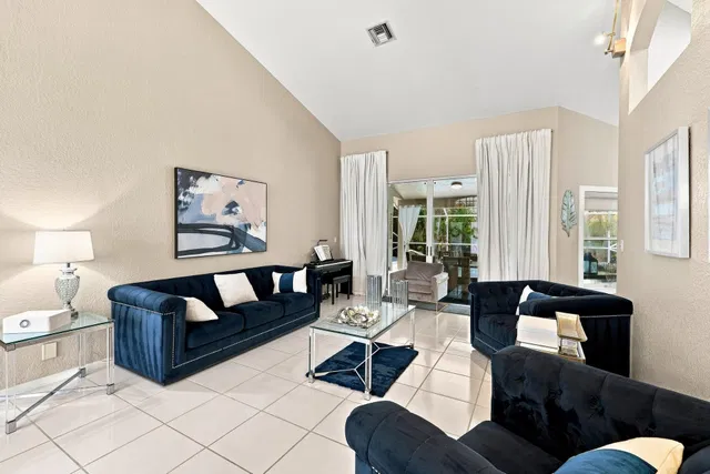  Residence photo 10
