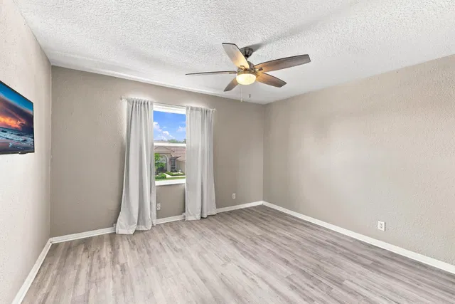  Residence photo 46