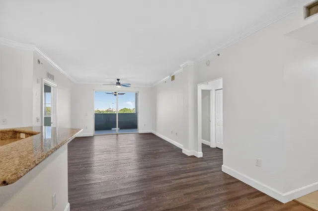 Renaissance Commons I Unit 2407 photo 6