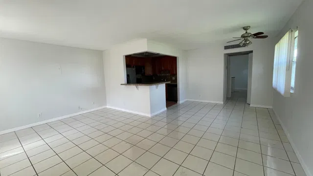 Unit 166 photo 13