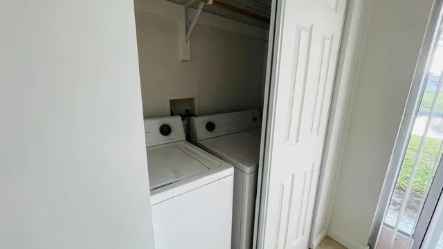 Unit 166 photo 16