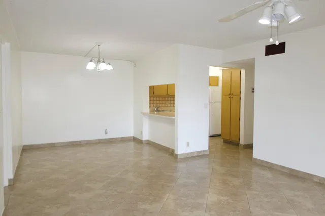  Unit D2 photo 11