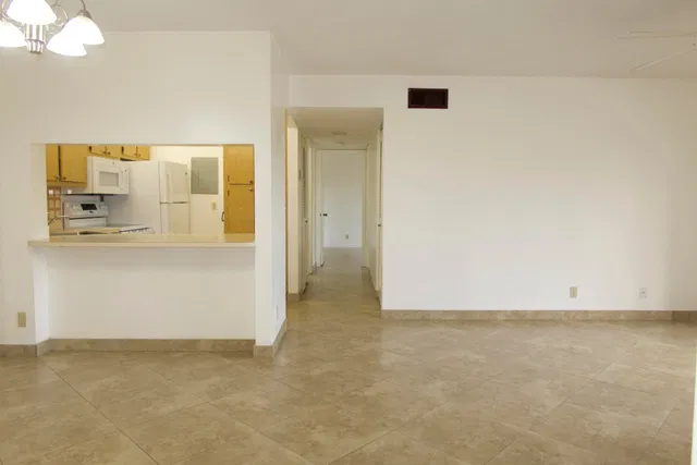  Unit D2 photo 14