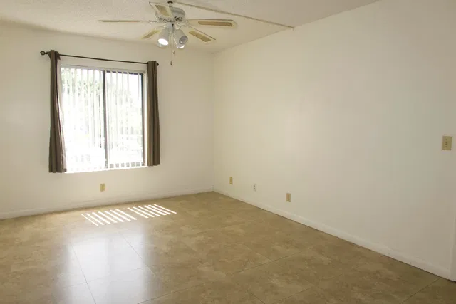  Unit D2 photo 23