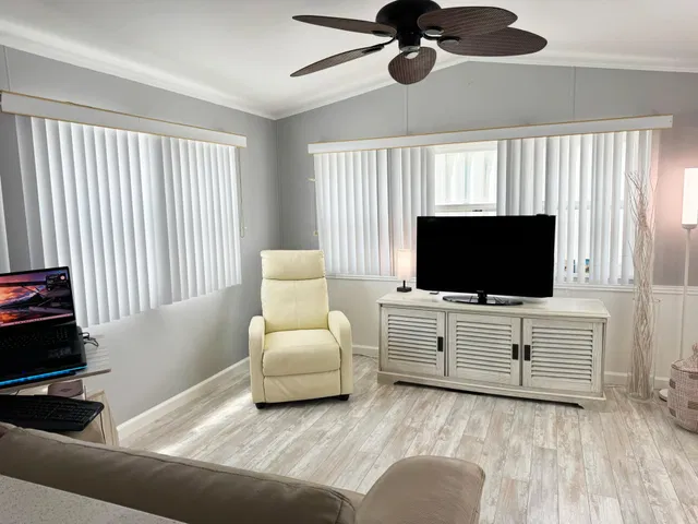 Unit A photo 6